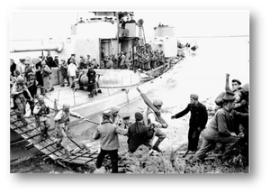 Высадка десантников в порту Сейсин 14 августа 1945 г.