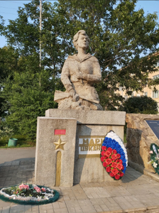 Памятник Герою Советского Союза Марии Цукановой в г. Фокино Приморский край