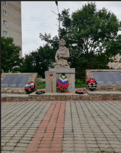 Памятник Герою Советского Союза Марии Цукановой в г. Фокино Приморский край