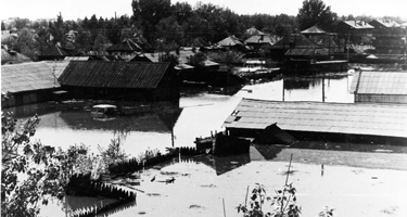 1.1. Наводнение в г. Абакане. 15.06.1969. ГКУ РХ «Национальный архив». Ф. Р-673. Оп. 1. Д. 102-107.