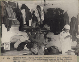 7. Внутренний вид общежития артели «Улучбыт» 1932 г. Нагорская Н.Н. Источник: Новосибирский государственный краеведческий музей