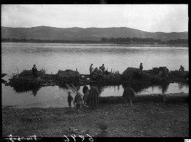 6.	Продажа арбузов в Красноярске. Фотография Кудрявцева А. В. 1924 г. Источник: ГОСКАТАЛОГ.РФ.