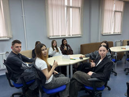 фото 2. Национальная библиотека им. Н.Г. Доможакова